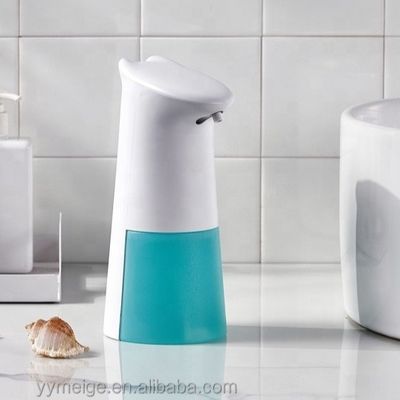 Bestseller Großhandel Weiß süßes Kätzchen Kunststoff Zeichentrickfilm-Stil Bad Schreibtischtisch Kinder Blasen Rohs FCC CE automatischer Seifenspender